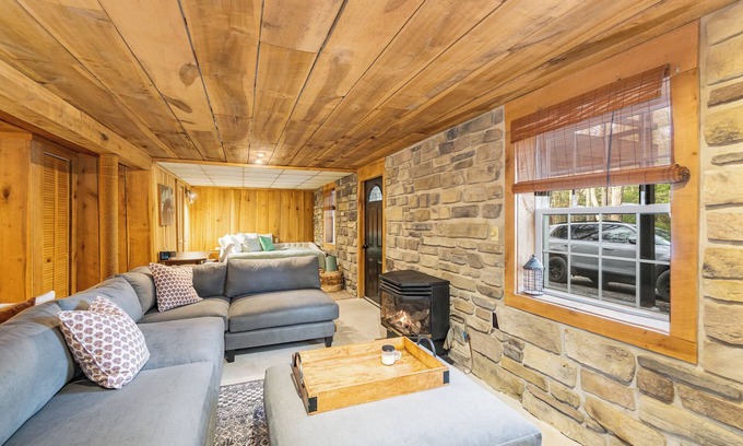 Biglerville Cabin | Michaux Forest Retreat