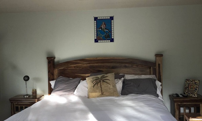 Hockinson Apartment | Discover Michee’s Place Hilltop: Pool & Ocean View Retreat