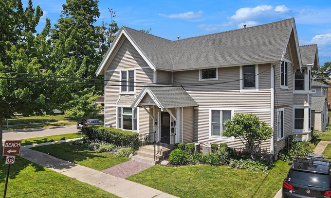 South Haven Apartment | Guest Rated 10/10: Michiana Apartment #1 Beach Retreat