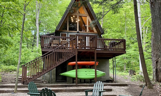 Kalkaska Cabin | Exceptional Michigan A-Frame Near Traverse City with Pool