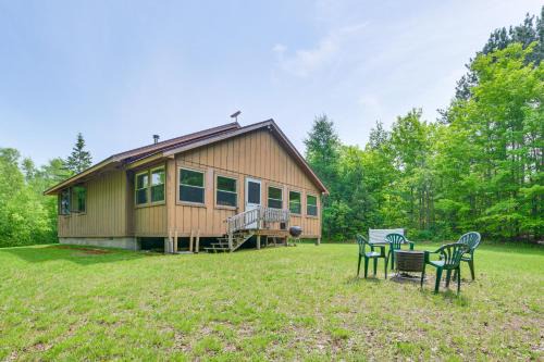 Trout Lake House | Cozy Cabin Retreat on 10 Acres by National Forest