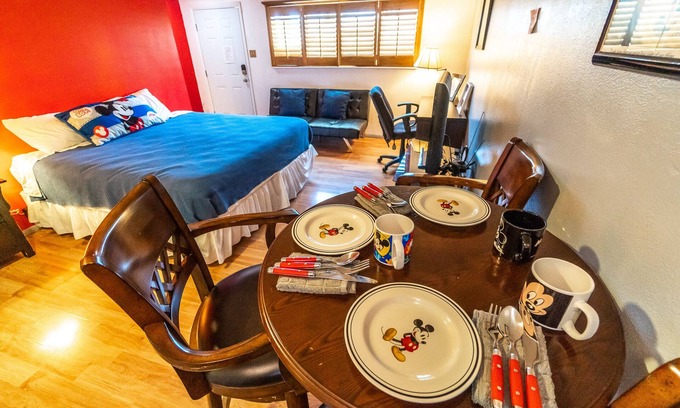 Biggs Field Apartment | Cozy Mickey's Studio Apt: Pet Friendly & Near I10