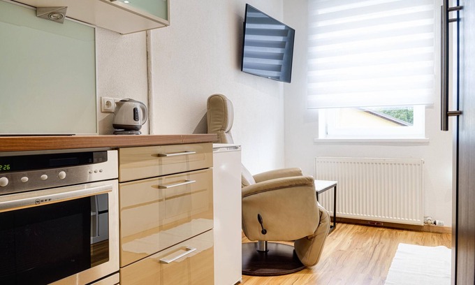Innsbruck Apartment | Cozy Micro Studio Apartment for Budget-Conscious Travelers