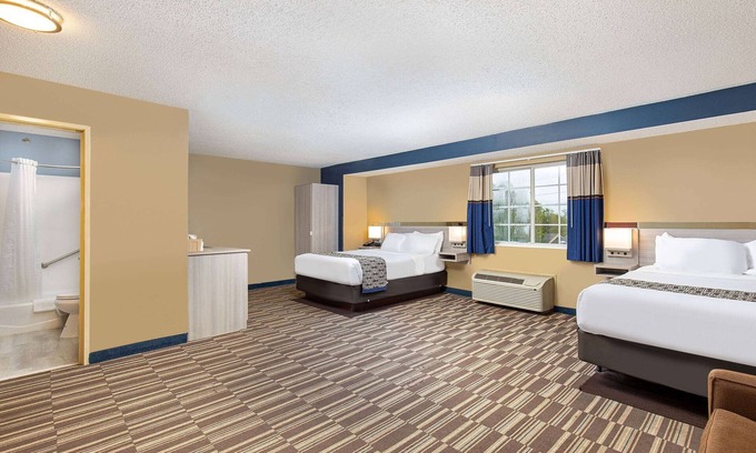 Dry Ridge Hotel | Modern Comfort at Microtel Inn by Wyndham Dry Ridge