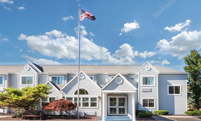 Fishers Hotel | Discover Microtel Inn by Wyndham Victor/Rochester Getaway