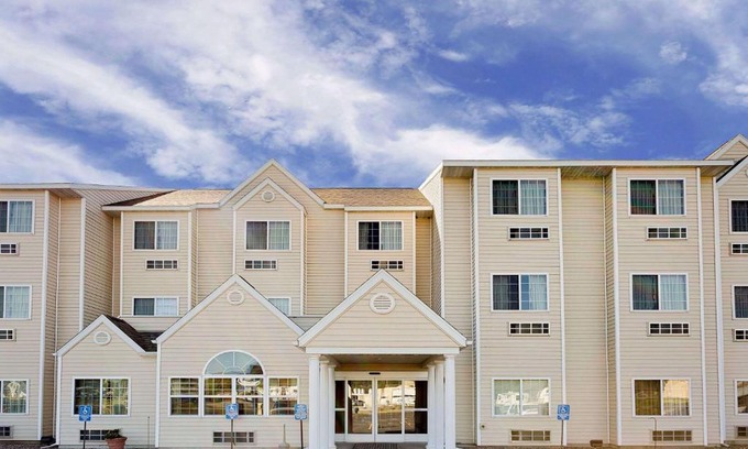 Southside Hotel | Comfortable Microtel Inn & Suites with Free Breakfast