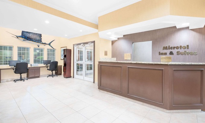 Aransas Pass Hotel | Family-Friendly Microtel Inn & Suites Near Corpus Christi