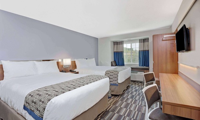 Ridley Park Hotel | Convenient Microtel Inn & Suites Near Philadelphia Airport