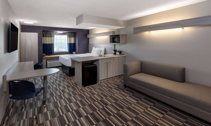 Bossier City Hotel | Comfortable Microtel Inn & Suites with Family-Friendly Amenities