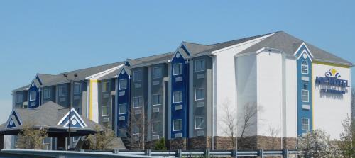 Triadelphia Hotel | Pet-Friendly Microtel Inn & Suites: Rated 9/10 in Wheeling