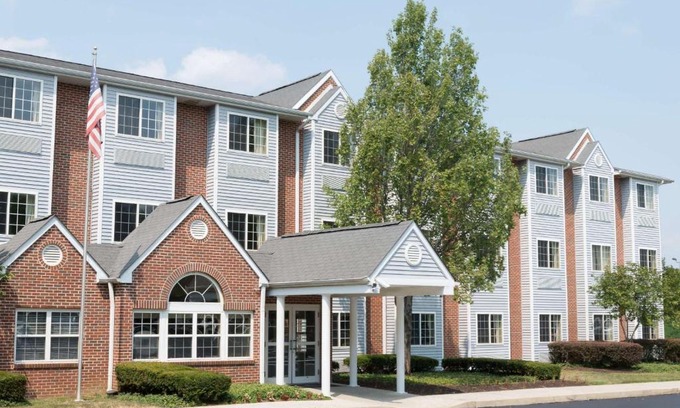 West Chester Hotel | Budget-Friendly Microtel Inn & Suites with Family Amenities