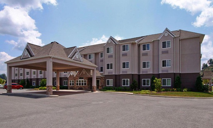 Bridgeport Hotel | Family-Friendly Microtel Inn & Suites in Bridgeport