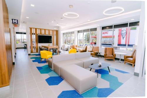 Macedon Hotel | Comfortable Microtel Inn & Suites with Hot Tub & Breakfast