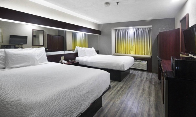 Meridian Hotel | Convenient Microtel Inn & Suites in Meridian with Free Breakfast