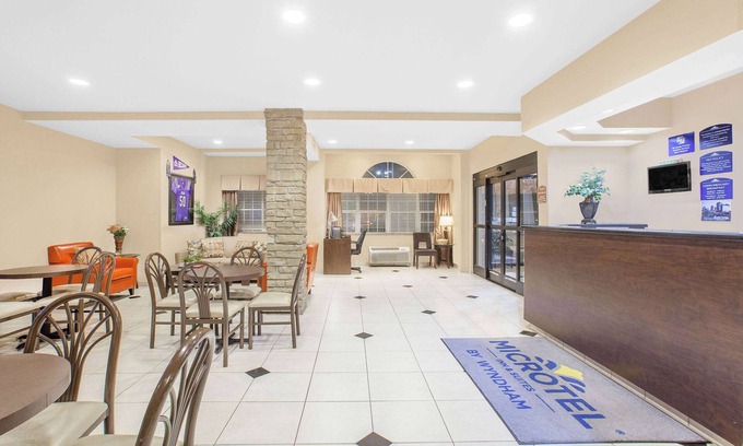 Conway Hotel | Convenient Stay at Microtel Inn & Suites in Conway