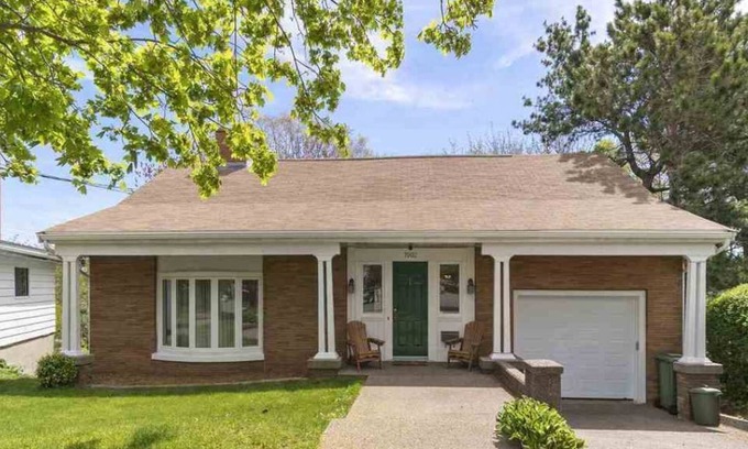 West End House | Mid 60's Charm - Family Home Conveniently Located in Halifax's West End