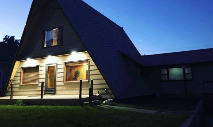 Rye Cottage | Mid century modern A frame cottage