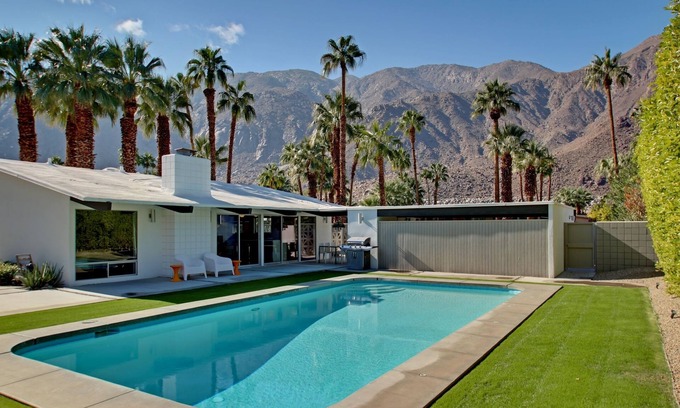 Vista Las Palmas House | Unforgettable Mid-Century Modern Retreat with Pool & Ocean View