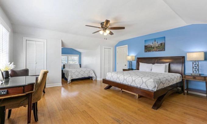 Mid-City Hotel | Modern Canal St. Studio Near Attractions & Family Amenities