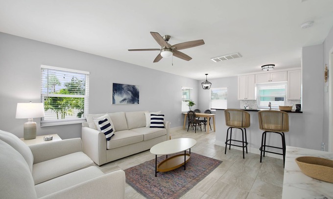 Mid Island House | Cozy 1BR Casa Azul B: Steps from the Beach & Pet Friendly