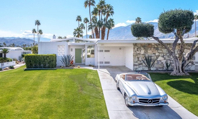 Canyon View Estates House | Unforgettable Mid-Mod Desert Escape at Iconic Canyon View!