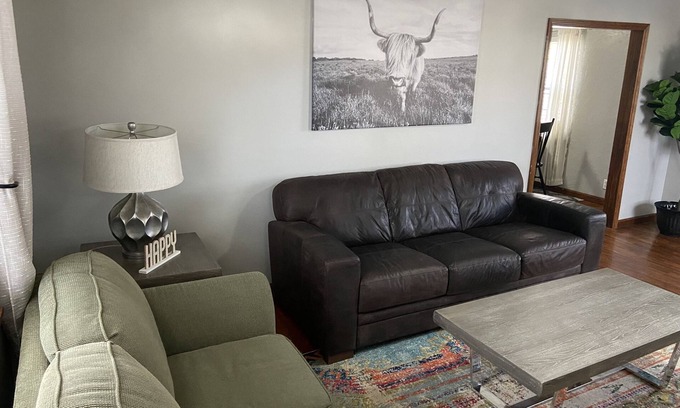 Joplin House | Convenient Stay Near Hospitals & Industries in Joplin