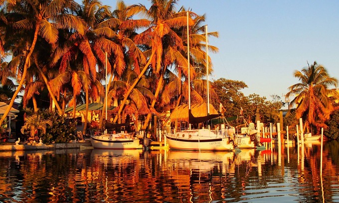 Marathon Cottage | Bayfront Retreats in Middle Florida Keys: 10/10 Guest Rated