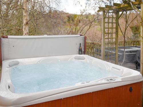 Heligan House | Unforgettable Stay at Middle Wicket - 4-Star, Pet Friendly