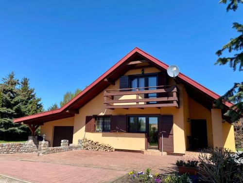 Małdyty House | Midom: Guest Rated 10/10 with Pet-Friendly Amenities