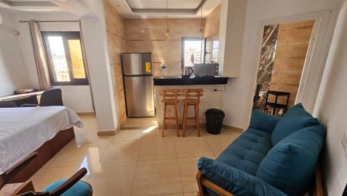 Al-'Atarin Apartment | Discover Midpoint Raml Station: Top-Rated Stay in Alexandria