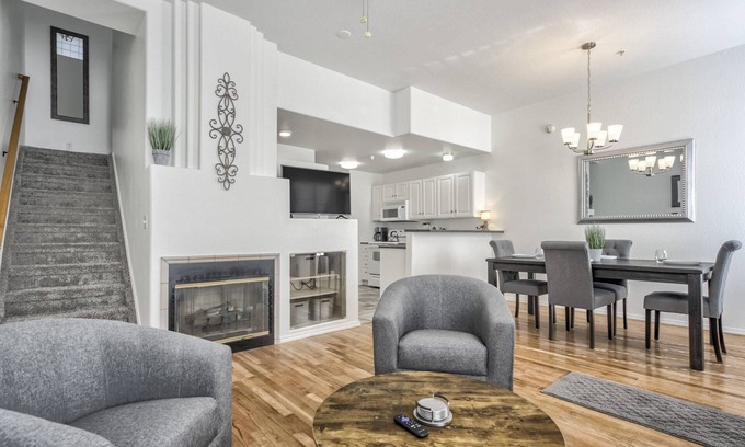 Southwest Colorado Springs House | Comfortable Midterm Rental Near Broadmoor World Arena