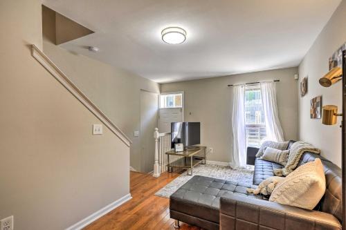 Downtown Baltimore House | Pet-Friendly Midtown Baltimore Hub Near Penn Station