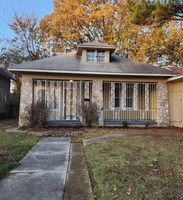 Memphis House | Midtown Getaway: Guest Rated 10/10 with Pet-Friendly Perks