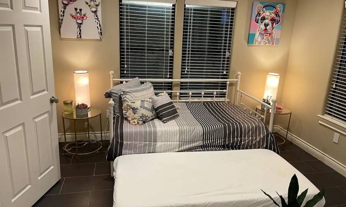 Midtown House | Midtown Houston Townhome: Ideal for Downtown Exploration!