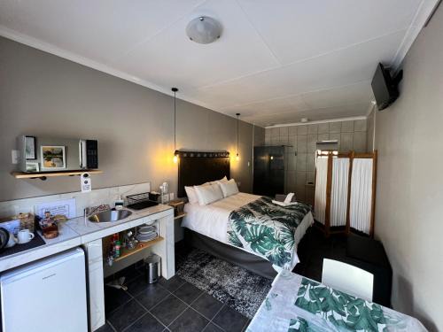Harrismith Apartment | Convenient Stopover: Family-Friendly Hotel En Route
