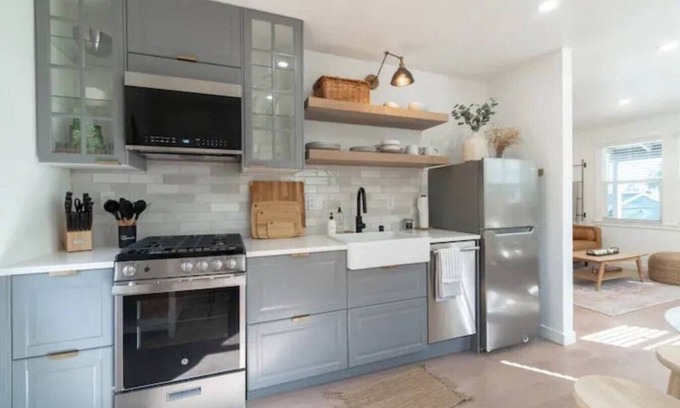 Benicia House | Guest Rated 10/10: Midway Napa & SF with Private Yard