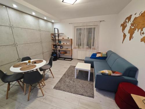 Tarnowo Podgorne Apartment | Pet-Friendly Escape: Mieszkanie Tarnowo Podgórne Awaits