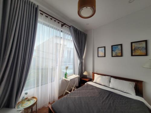 Ninh Kieu Apartment | Inviting MIHA Villa: Family-Friendly with Hot Tub Awaits