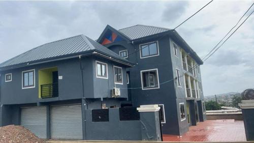 Kwabenyan Apartment | MIKE's AB & B