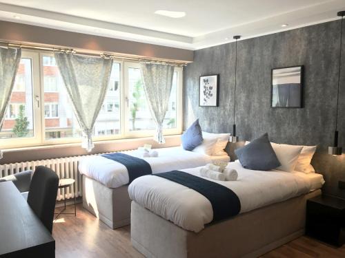 Friedrichstadt House | Budget-Friendly Stay at Mike's Four - Family Friendly!