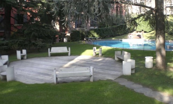 Lampugnano Apartment | Milan, Minutes from Rho Fair S.Siro Stadium Hyppodrome, 1 bedroom garden pool