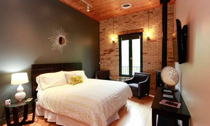 Saugatuck House | Milano Suite: Guest Rated 10/10 in Central Location