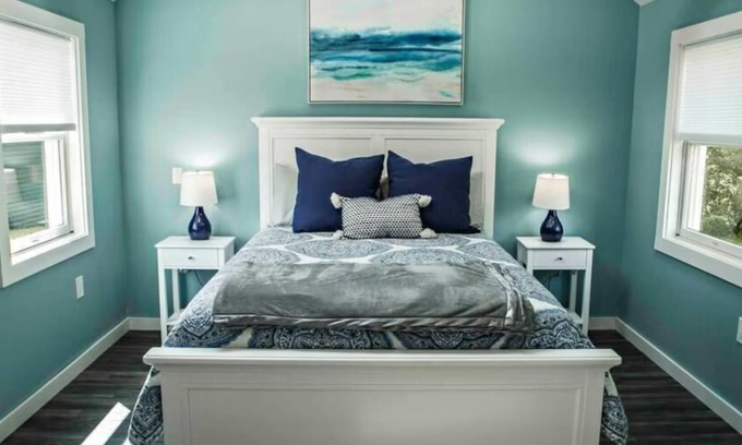Milbridge House | Newly Renovated Milbridge Home with Ocean View and Breakfast