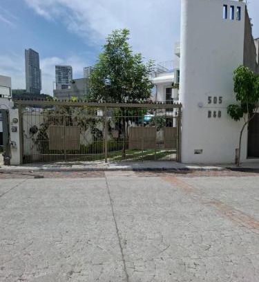 Queretaro Hotel | Inviting Milenio III B&B with Breakfast & 9.7/10 Rating
