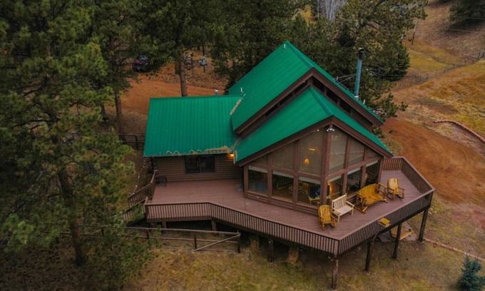 Florissant House | Ideal Location: In the Heart of Everything You Need
