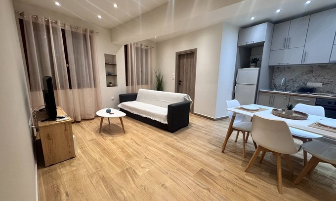 Milies House | Milies Creekside Studio