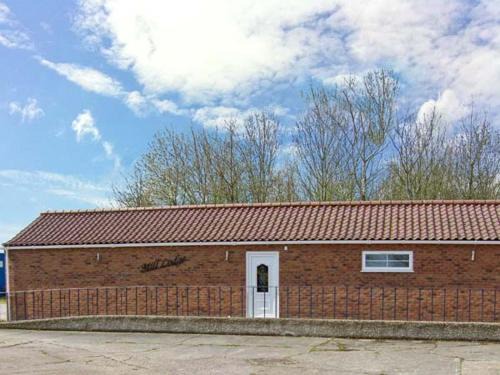 Brisley House | Pet-Friendly Mill Lodge: 4-Star Retreat with High Ratings