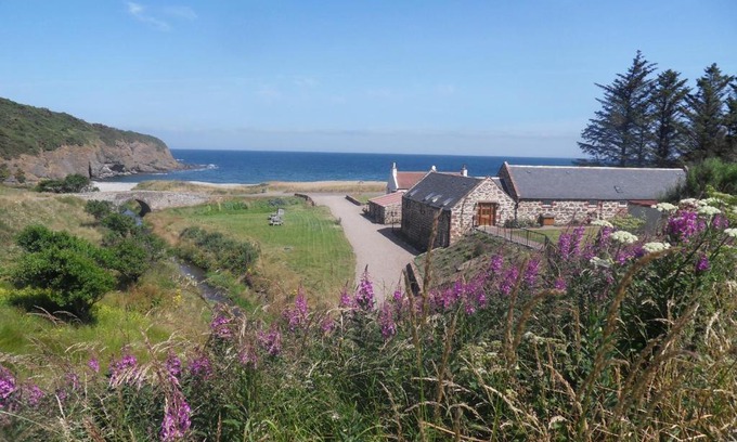 Pennan House | Unforgettable Getaway at Mill Of Nethermill Holidays