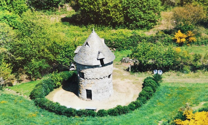 Lanmodez House | Picturesque Mill with Ocean View and Breton Countryside