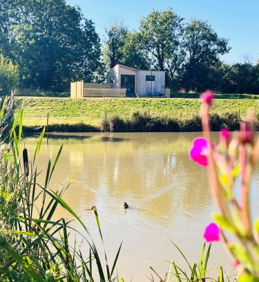 Legbourne House | Idyllic Mill Stream Retreat: Pet-Friendly with Hot Tub